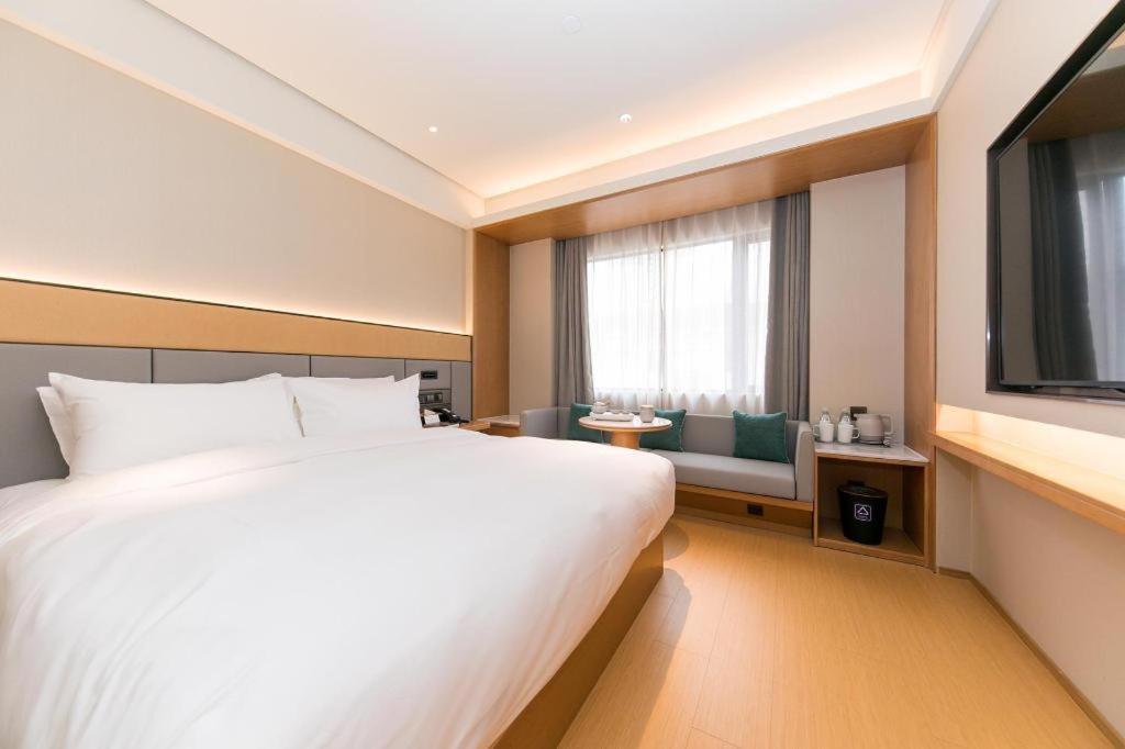 Ji Hotel Shanghai Xujiahui Kültér fotó
