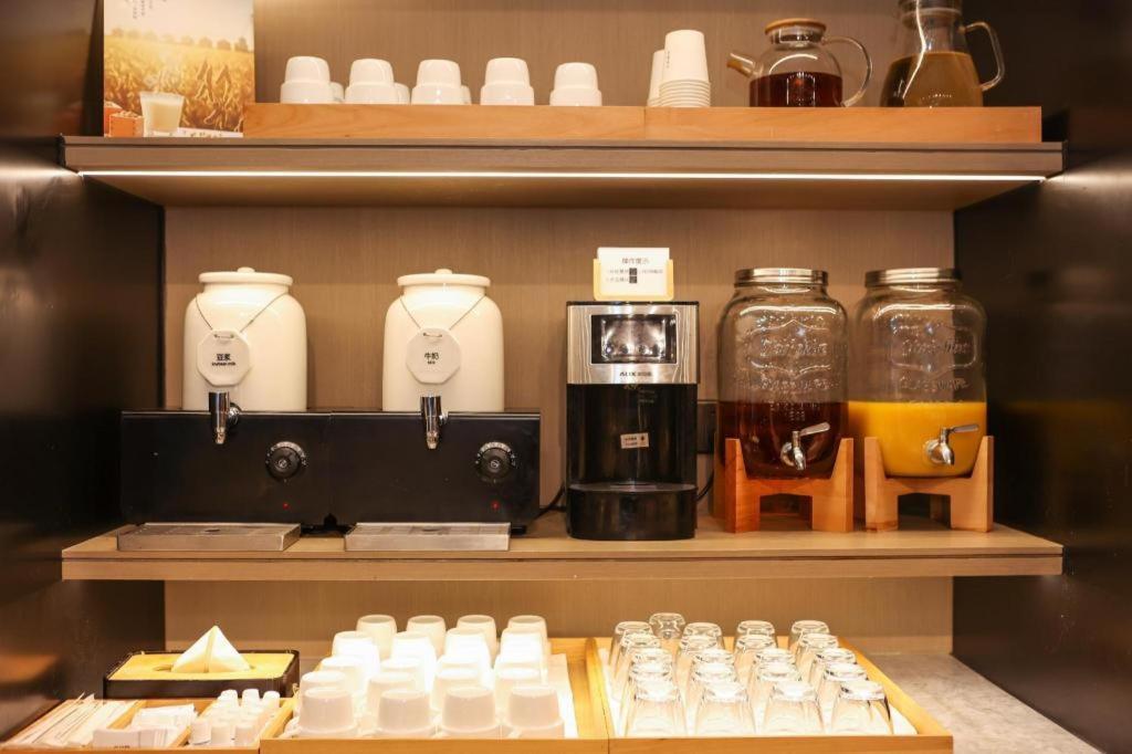 Ji Hotel Shanghai Xujiahui Kültér fotó