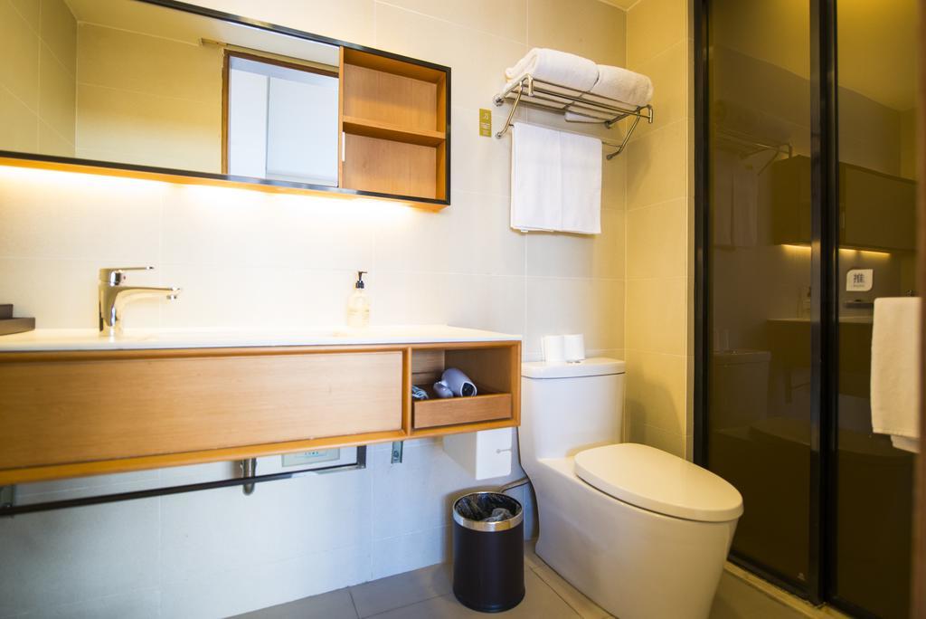 Ji Hotel Shanghai Xujiahui Kültér fotó
