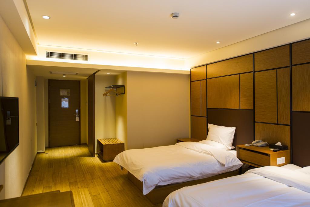 Ji Hotel Shanghai Xujiahui Szoba fotó