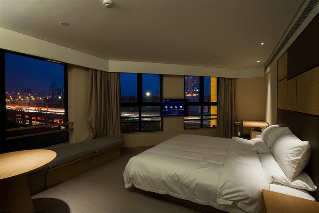 Ji Hotel Shanghai Xujiahui Kültér fotó